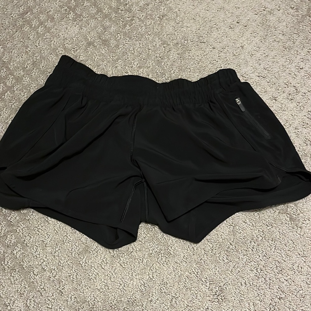 Black lulu shorts